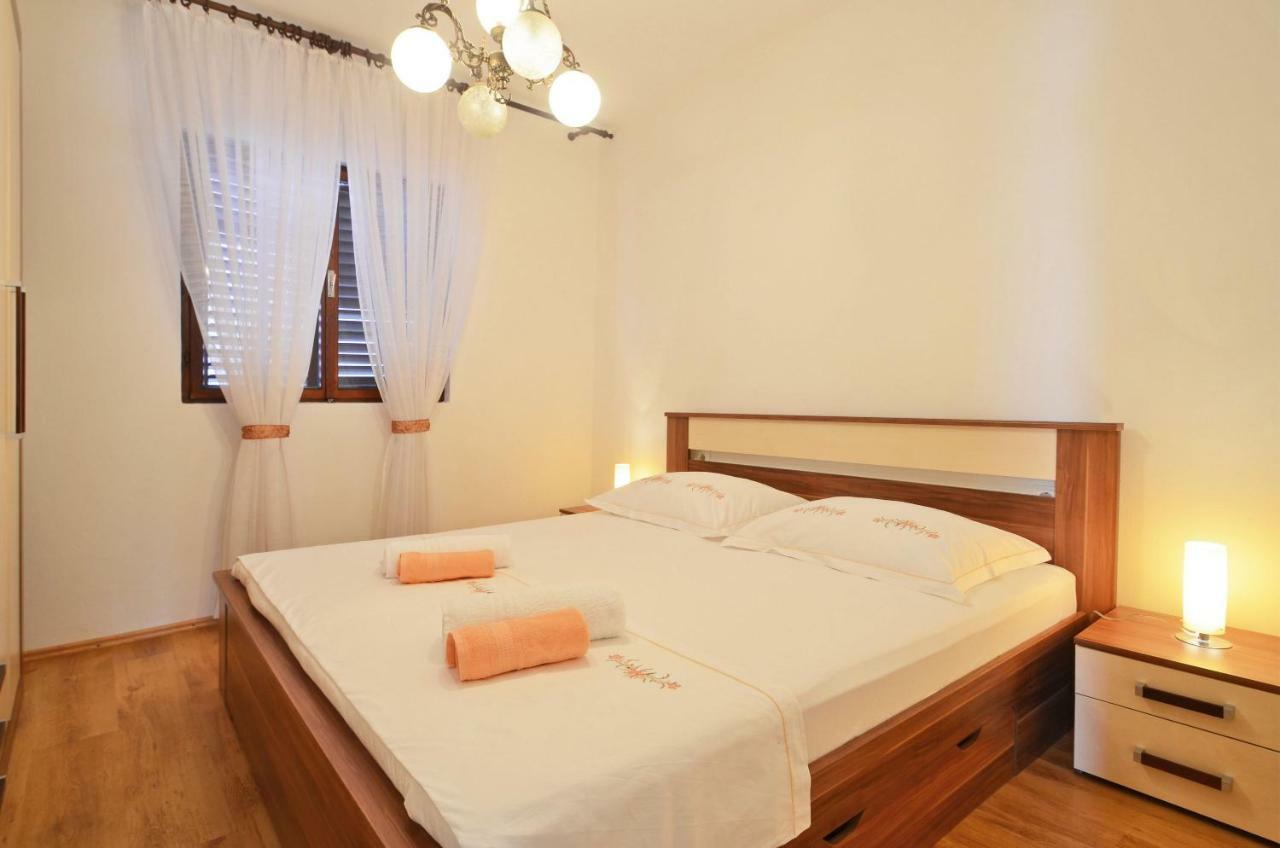Apartment Jakov Grscica Prizba Exteriör bild